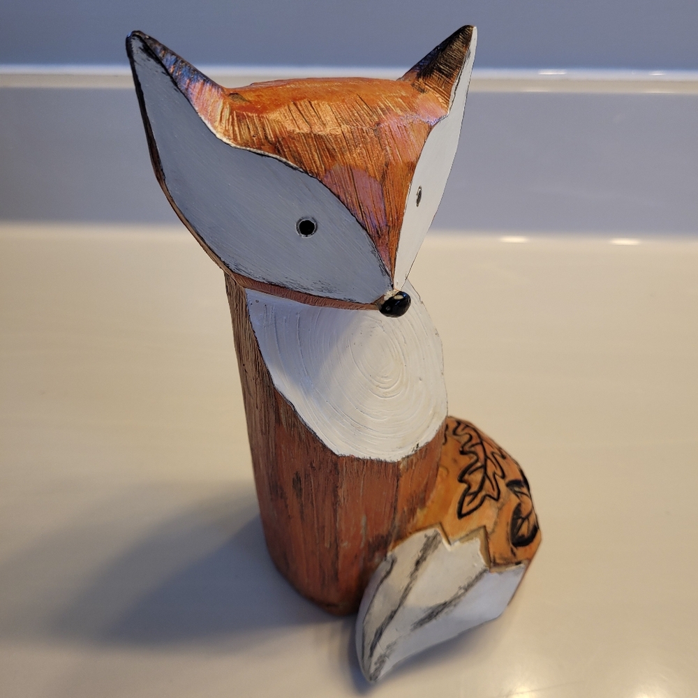Fox Figurine Rustic Wood-look Resin With Woodsy Etchings On Tail - Picture 2 of 16